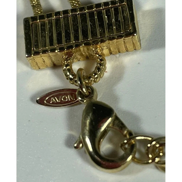 Avon Gold Tone 3 Strand Chain Necklace Rhinestone Accents Ajustable - Picture 6 of 6